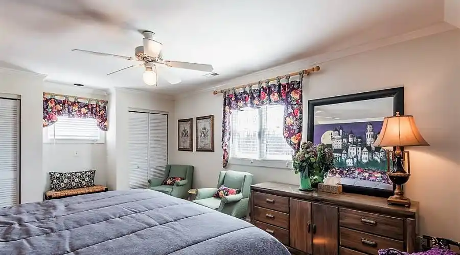 1260 Beaver Island Trail rd,walnut cove,North Carolina 27052,United States,3 Bedrooms Bedrooms,12 Rooms Rooms,2 BathroomsBathrooms,Residential,Beaver Island Trail rd,192742
