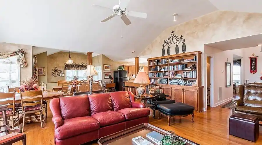 1260 Beaver Island Trail rd,walnut cove,North Carolina 27052,United States,3 Bedrooms Bedrooms,12 Rooms Rooms,2 BathroomsBathrooms,Residential,Beaver Island Trail rd,192742