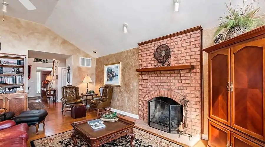 1260 Beaver Island Trail rd,walnut cove,North Carolina 27052,United States,3 Bedrooms Bedrooms,12 Rooms Rooms,2 BathroomsBathrooms,Residential,Beaver Island Trail rd,192742