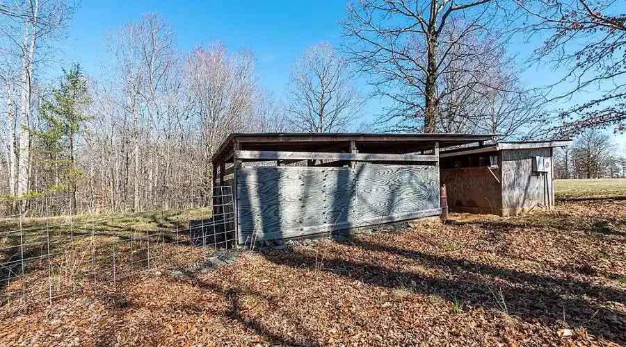 1260 Beaver Island Trail rd,walnut cove,North Carolina 27052,United States,3 Bedrooms Bedrooms,12 Rooms Rooms,2 BathroomsBathrooms,Residential,Beaver Island Trail rd,192742