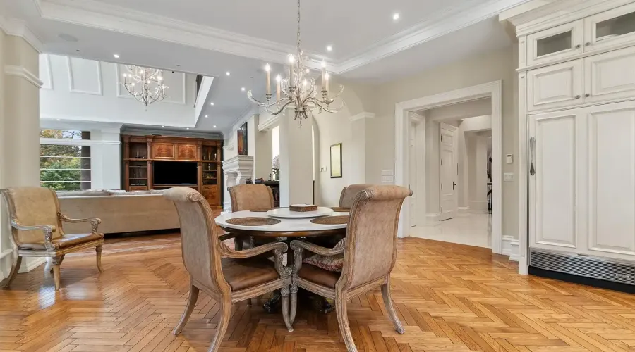 1343 Blythe Road, Mississauga, Ontario, L5H 2C2, Canada, 5 Bedrooms Bedrooms, ,10 BathroomsBathrooms,Residential,For Sale,1984533