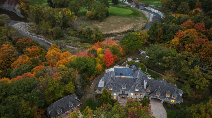 1343 Blythe Road, Mississauga, Ontario, L5H 2C2, Canada, 5 Bedrooms Bedrooms, ,10 BathroomsBathrooms,Residential,For Sale,1984533