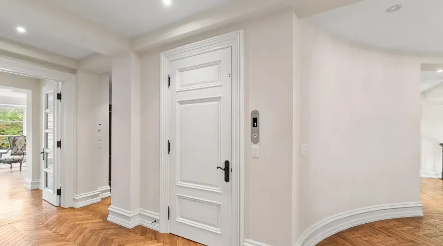 1343 Blythe Road, Mississauga, Ontario, L5H 2C2, Canada, 5 Bedrooms Bedrooms, ,10 BathroomsBathrooms,Residential,For Sale,1984533