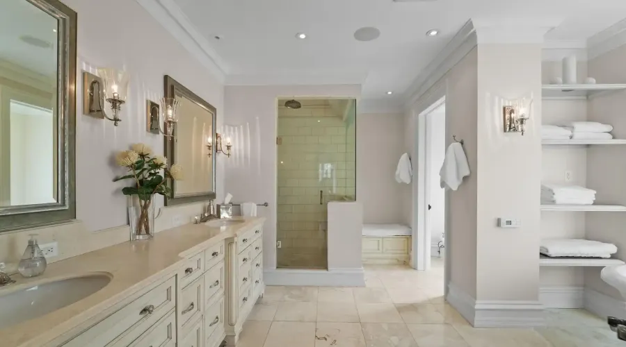 1343 Blythe Road, Mississauga, Ontario, L5H 2C2, Canada, 5 Bedrooms Bedrooms, ,10 BathroomsBathrooms,Residential,For Sale,1984533