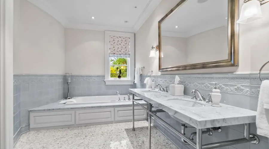 1343 Blythe Road, Mississauga, Ontario, L5H 2C2, Canada, 5 Bedrooms Bedrooms, ,10 BathroomsBathrooms,Residential,For Sale,1984533