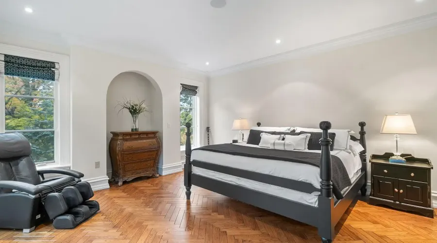 1343 Blythe Road, Mississauga, Ontario, L5H 2C2, Canada, 5 Bedrooms Bedrooms, ,10 BathroomsBathrooms,Residential,For Sale,1984533