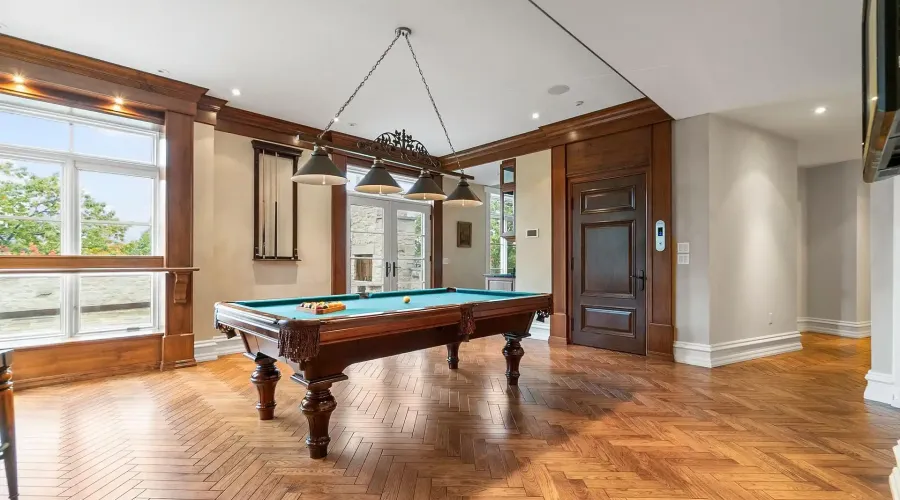 1343 Blythe Road, Mississauga, Ontario, L5H 2C2, Canada, 5 Bedrooms Bedrooms, ,10 BathroomsBathrooms,Residential,For Sale,1984533