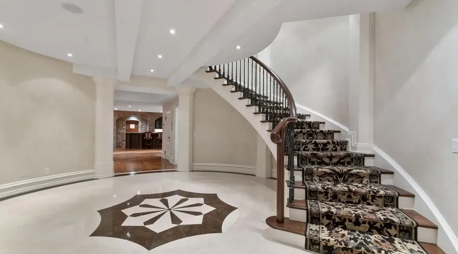 1343 Blythe Road, Mississauga, Ontario, L5H 2C2, Canada, 5 Bedrooms Bedrooms, ,10 BathroomsBathrooms,Residential,For Sale,1984533