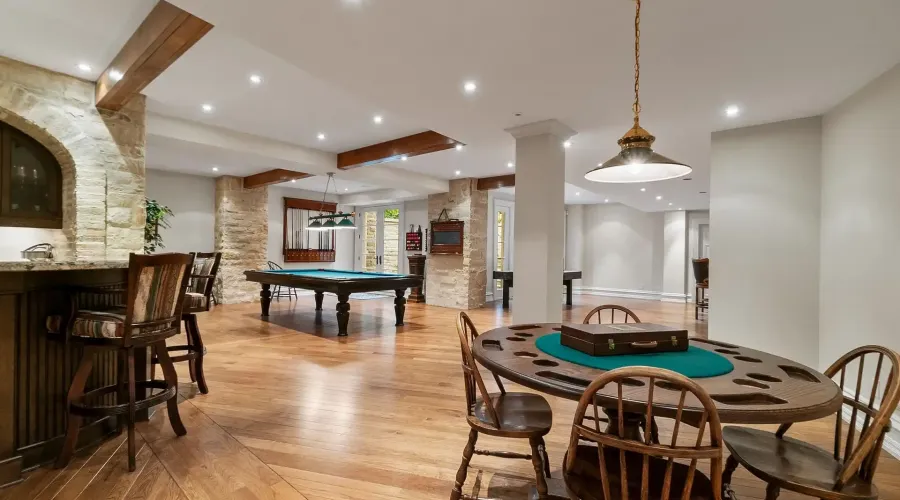 1343 Blythe Road, Mississauga, Ontario, L5H 2C2, Canada, 5 Bedrooms Bedrooms, ,10 BathroomsBathrooms,Residential,For Sale,1984533