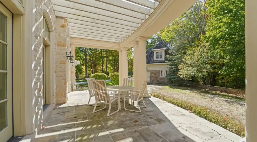 1343 Blythe Road, Mississauga, Ontario, L5H 2C2, Canada, 5 Bedrooms Bedrooms, ,10 BathroomsBathrooms,Residential,For Sale,1984533