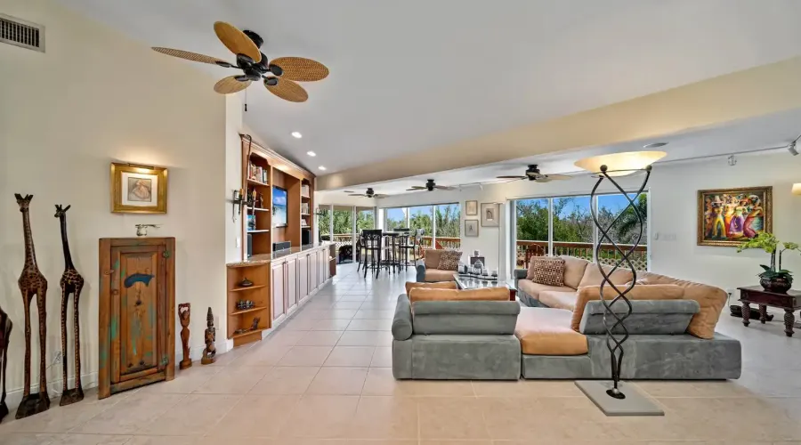 716 Rabbit Road, Sanibel, Florida, 33957, United States, 3 Bedrooms Bedrooms, 10 Rooms Rooms,2 BathroomsBathrooms,Residential,For Sale,Rabbit,1985888