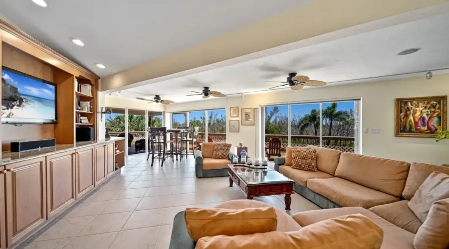 716 Rabbit Road, Sanibel, Florida, 33957, United States, 3 Bedrooms Bedrooms, 10 Rooms Rooms,2 BathroomsBathrooms,Residential,For Sale,Rabbit,1985888