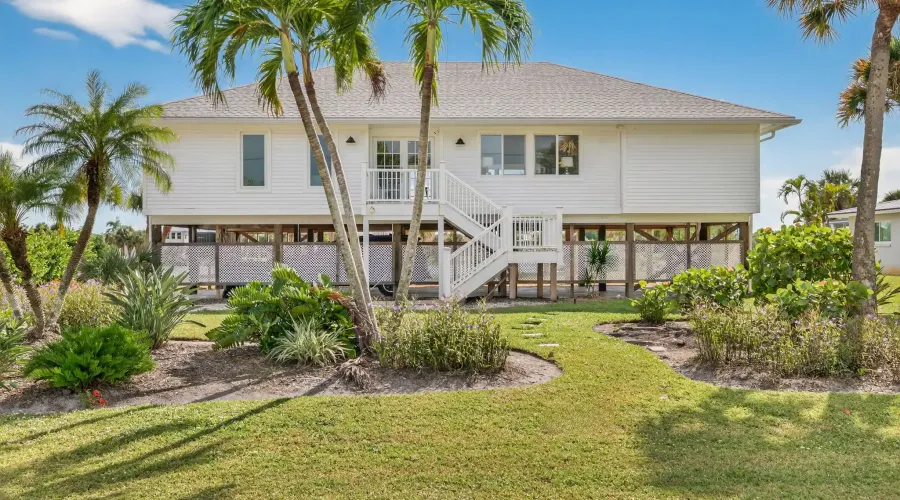 3311 Twin Lakes Lane, Sanibel, Florida, 33957, United States, 3 Bedrooms Bedrooms, 9 Rooms Rooms,3 BathroomsBathrooms,Residential,For Sale,Twin Lakes,1987276