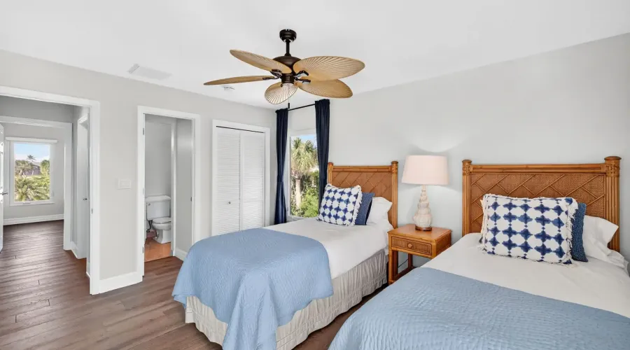 3311 Twin Lakes Lane, Sanibel, Florida, 33957, United States, 3 Bedrooms Bedrooms, 9 Rooms Rooms,3 BathroomsBathrooms,Residential,For Sale,Twin Lakes,1987276