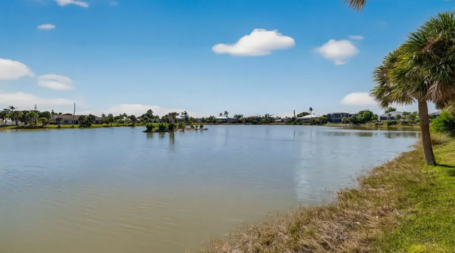 3311 Twin Lakes Lane, Sanibel, Florida, 33957, United States, 3 Bedrooms Bedrooms, 9 Rooms Rooms,3 BathroomsBathrooms,Residential,For Sale,Twin Lakes,1987276