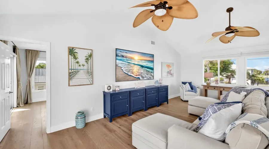 3311 Twin Lakes Lane, Sanibel, Florida, 33957, United States, 3 Bedrooms Bedrooms, 9 Rooms Rooms,3 BathroomsBathrooms,Residential,For Sale,Twin Lakes,1987276