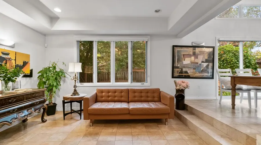 988 Tennyson Avenue, Mississauga, Ontario, L5H 2Z1, Canada, 4 Bedrooms Bedrooms, ,5 BathroomsBathrooms,Residential,For Sale,988 Tennyson Avenue,1988793