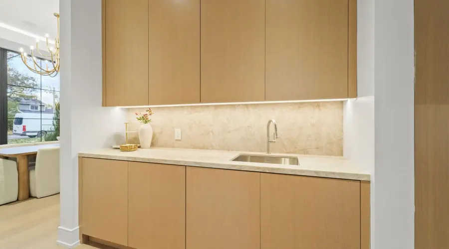 152 Third Line, Oakville, Ontario, L6L 3Z8, Canada, 4 Bedrooms Bedrooms, ,6 BathroomsBathrooms,Residential,For Sale,1989798