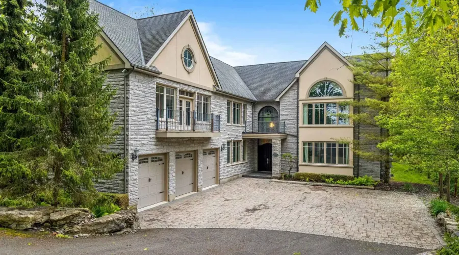 839 Lakeshore Road, Port Colborne, Ontario, L3K 5V3, Canada, 5 Bedrooms Bedrooms, ,5 BathroomsBathrooms,Residential,For Sale,1989798