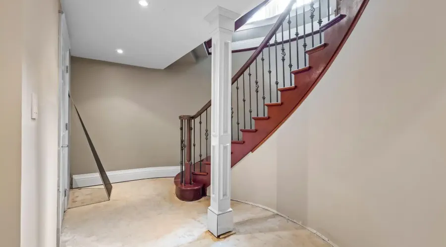 839 Lakeshore Road, Port Colborne, Ontario, L3K 5V3, Canada, 5 Bedrooms Bedrooms, ,5 BathroomsBathrooms,Residential,For Sale,1989798