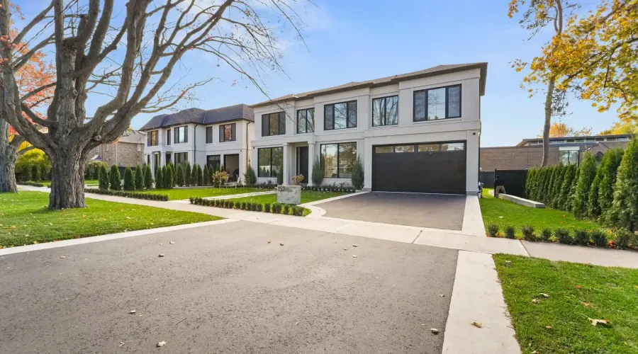 152 Third Line, Oakville, Ontario, L6L 3Z8, Canada, 4 Bedrooms Bedrooms, ,6 BathroomsBathrooms,Residential,For Sale,1989798