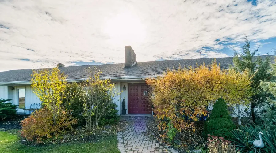 5784 & 9920 Fourth Line & Britannia Rd, Milton, Ontario, L9T 2X8, Canada, 4 Bedrooms Bedrooms, ,4 BathroomsBathrooms,Residential,For Sale,1989799