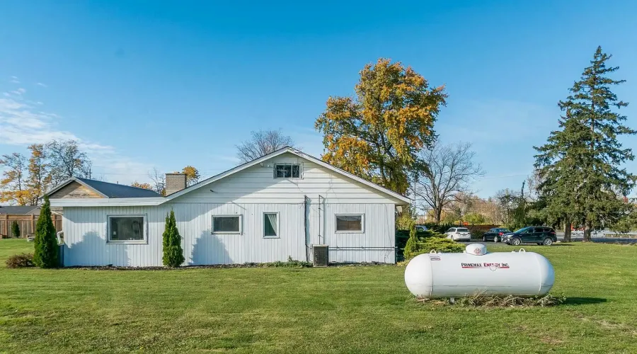 5784 & 9920 Fourth Line & Britannia Rd, Milton, Ontario, L9T 2X8, Canada, 4 Bedrooms Bedrooms, ,4 BathroomsBathrooms,Residential,For Sale,1989799