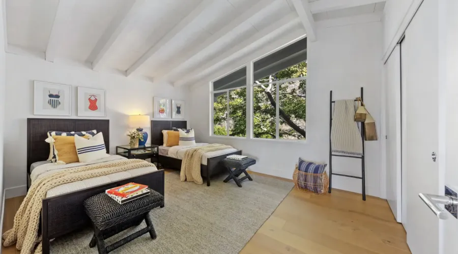 45 West Shore Road, Belvedere, California, United States, 5 Bedrooms Bedrooms, ,3 BathroomsBathrooms,Residential,For Sale,45 West Shore Road,1990052