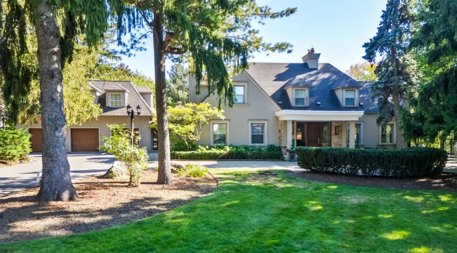 2552 Jarvis Street, Mississauga, Ontario, L5C 2P6, Canada, 6 Bedrooms Bedrooms, ,6 BathroomsBathrooms,Residential,For Sale,1990365