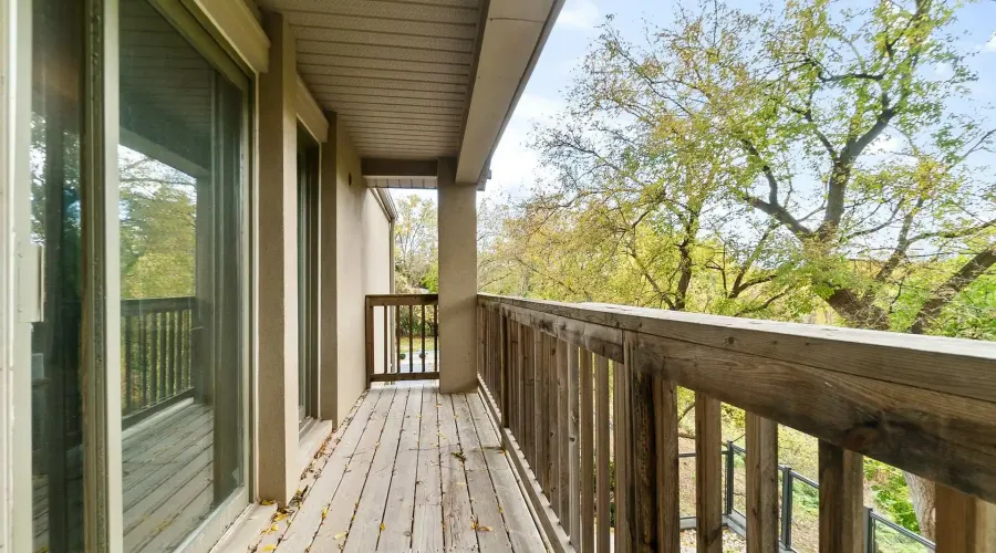 2552 Jarvis Street, Mississauga, Ontario, L5C 2P6, Canada, 6 Bedrooms Bedrooms, ,6 BathroomsBathrooms,Residential,For Sale,1990365