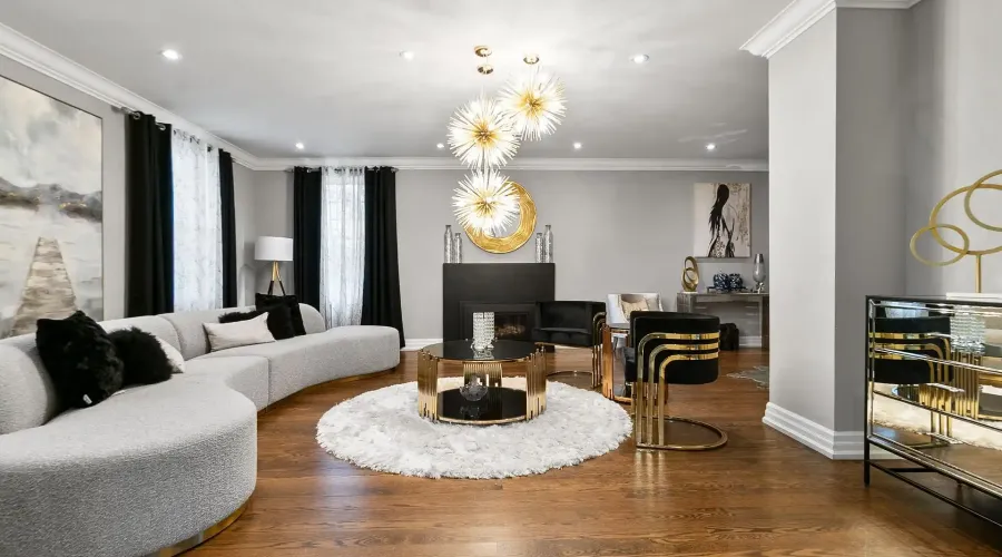 2552 Jarvis Street, Mississauga, Ontario, L5C 2P6, Canada, 6 Bedrooms Bedrooms, ,6 BathroomsBathrooms,Residential,For Sale,1990365