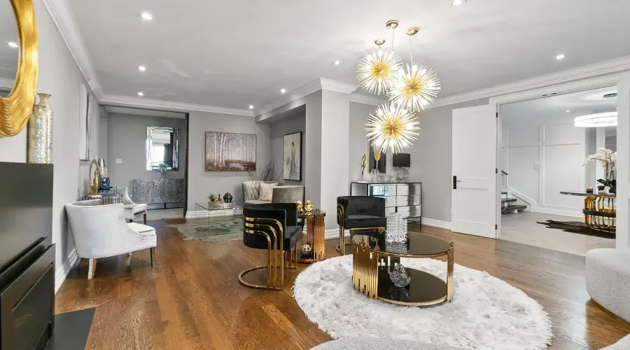 2552 Jarvis Street, Mississauga, Ontario, L5C 2P6, Canada, 6 Bedrooms Bedrooms, ,6 BathroomsBathrooms,Residential,For Sale,1990365