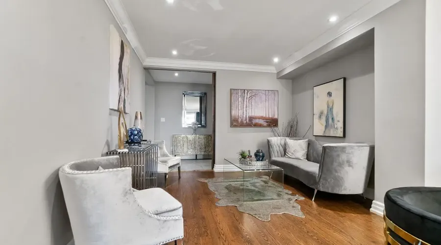 2552 Jarvis Street, Mississauga, Ontario, L5C 2P6, Canada, 6 Bedrooms Bedrooms, ,6 BathroomsBathrooms,Residential,For Sale,1990365