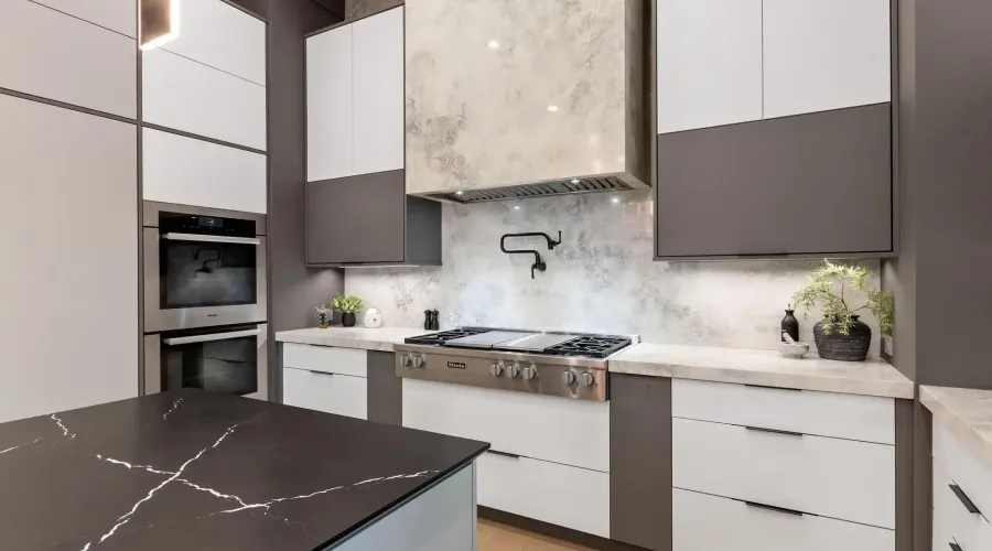 112 Elton Park Road, Oakville, Ontario, L6J 4C1, Canada, 4 Bedrooms Bedrooms, ,8 BathroomsBathrooms,Residential,For Sale,1990366