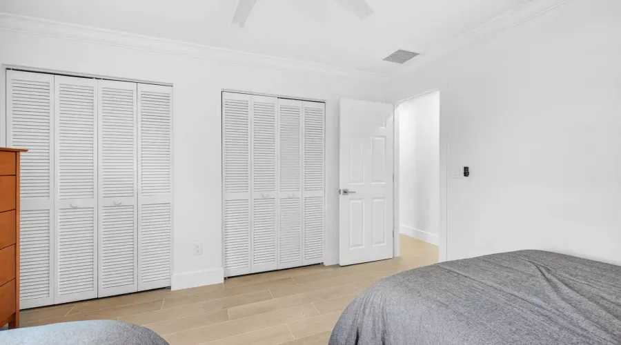 611 North Yachtsman Drive, Sanibel, Florida, 33957, United States, 3 Bedrooms Bedrooms, 9 Rooms Rooms,2 BathroomsBathrooms,Residential,For Sale,North Yachtsman,1994848