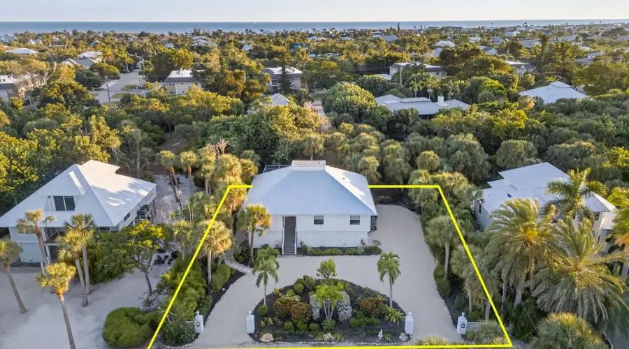 611 North Yachtsman Drive, Sanibel, Florida, 33957, United States, 3 Bedrooms Bedrooms, 9 Rooms Rooms,2 BathroomsBathrooms,Residential,For Sale,North Yachtsman,1994848