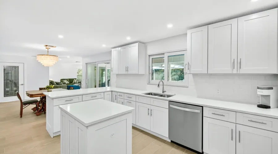 611 North Yachtsman Drive, Sanibel, Florida, 33957, United States, 3 Bedrooms Bedrooms, 9 Rooms Rooms,2 BathroomsBathrooms,Residential,For Sale,North Yachtsman,1994848