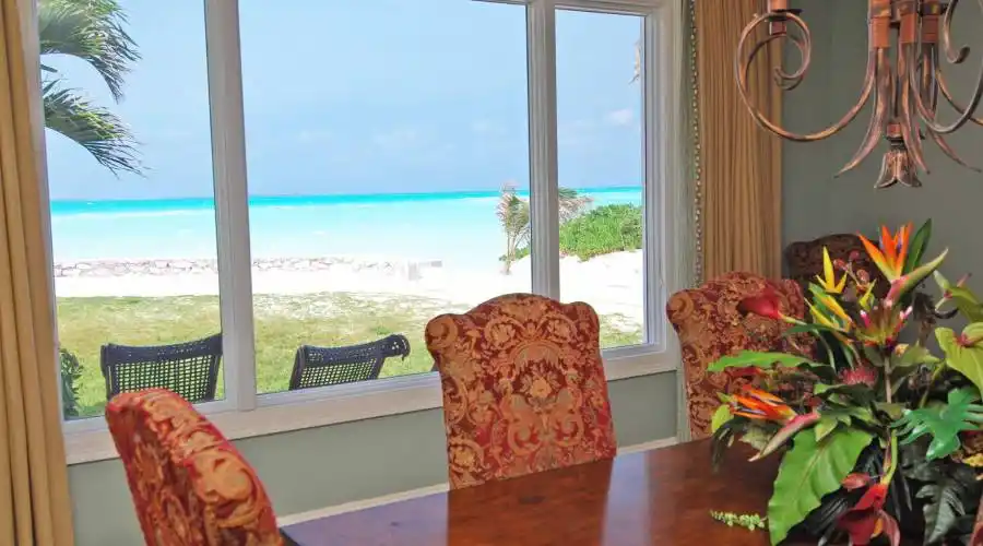 Treasure Cay Drive,Treasure Cay,Bahamas,4 Bedrooms Bedrooms,8 Rooms Rooms,4 BathroomsBathrooms,Residential,Casa Bella,Treasure Cay Drive,195040