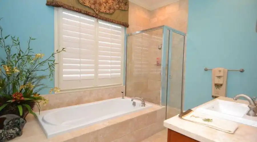 Treasure Cay Drive,Treasure Cay,Bahamas,4 Bedrooms Bedrooms,8 Rooms Rooms,4 BathroomsBathrooms,Residential,Casa Bella,Treasure Cay Drive,195040