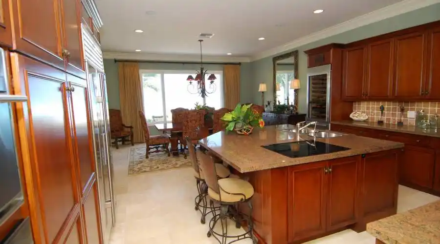 Treasure Cay Drive,Treasure Cay,Bahamas,4 Bedrooms Bedrooms,8 Rooms Rooms,4 BathroomsBathrooms,Residential,Casa Bella,Treasure Cay Drive,195040
