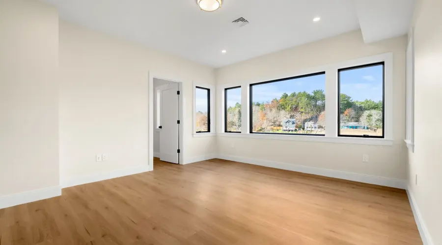 12 Woodward Ave, Gloucester, Massachusetts, 01930, United States, 4 Bedrooms Bedrooms, 9 Rooms Rooms,2 BathroomsBathrooms,Waterfront,For Sale,Woodward,1997645