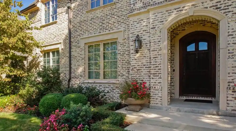 2646 Blancas,Tyler,Texas 75709,United States,4 Bedrooms Bedrooms,10 Rooms Rooms,3 BathroomsBathrooms,Residential,Blancas,195366