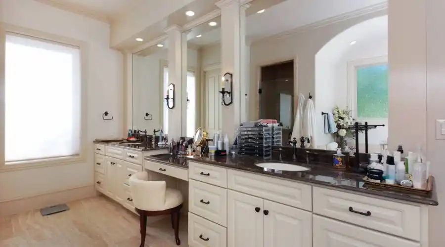 2646 Blancas,Tyler,Texas 75709,United States,4 Bedrooms Bedrooms,10 Rooms Rooms,3 BathroomsBathrooms,Residential,Blancas,195366