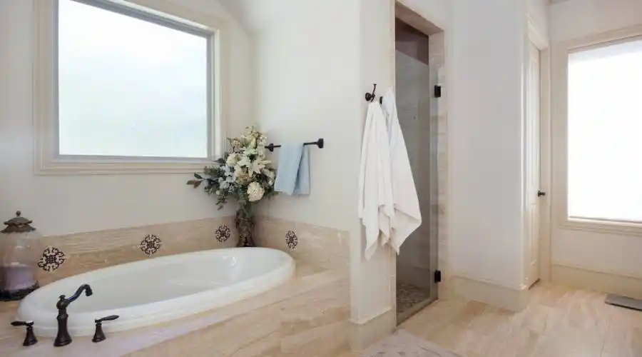 2646 Blancas,Tyler,Texas 75709,United States,4 Bedrooms Bedrooms,10 Rooms Rooms,3 BathroomsBathrooms,Residential,Blancas,195366