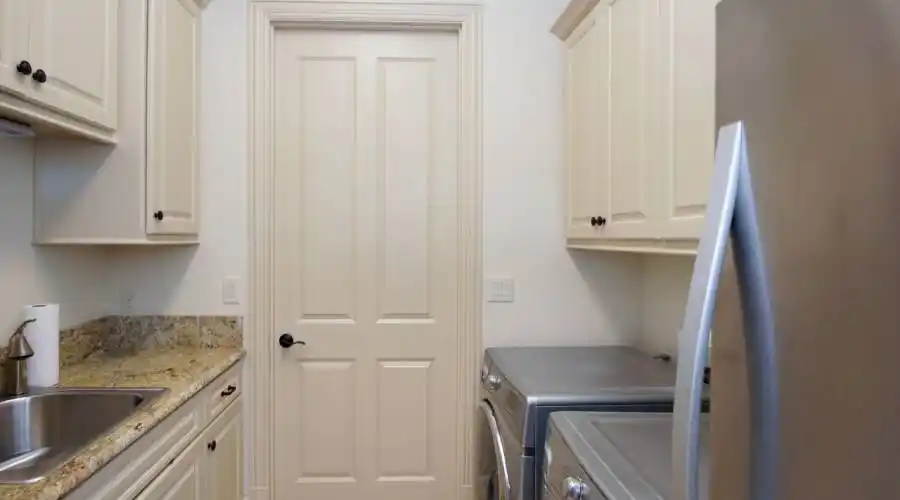 2646 Blancas,Tyler,Texas 75709,United States,4 Bedrooms Bedrooms,10 Rooms Rooms,3 BathroomsBathrooms,Residential,Blancas,195366