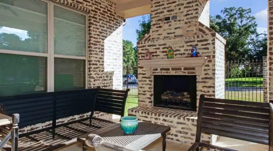 2646 Blancas,Tyler,Texas 75709,United States,4 Bedrooms Bedrooms,10 Rooms Rooms,3 BathroomsBathrooms,Residential,Blancas,195366