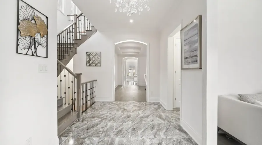 20 Ballard Drive, King, Ontario, L7B 0P1, Canada, 4 Bedrooms Bedrooms, ,5 BathroomsBathrooms,Residential,For Sale,1999335