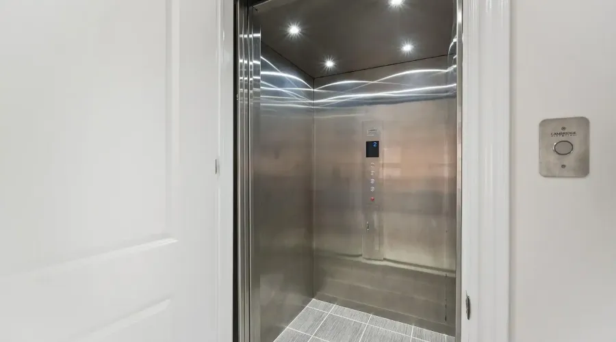 20 Ballard Drive, King, Ontario, L7B 0P1, Canada, 4 Bedrooms Bedrooms, ,5 BathroomsBathrooms,Residential,For Sale,1999335