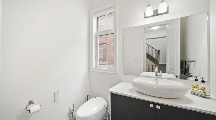 20 Ballard Drive, King, Ontario, L7B 0P1, Canada, 4 Bedrooms Bedrooms, ,5 BathroomsBathrooms,Residential,For Sale,1999335