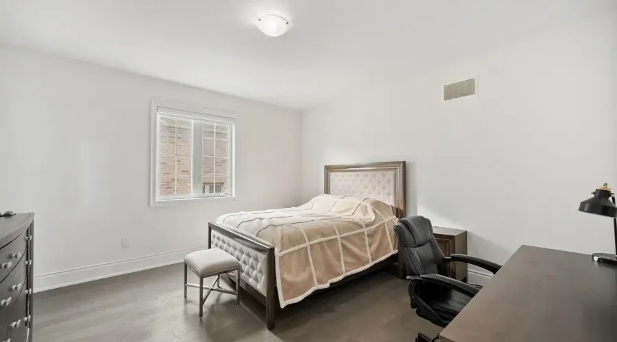 20 Ballard Drive, King, Ontario, L7B 0P1, Canada, 4 Bedrooms Bedrooms, ,5 BathroomsBathrooms,Residential,For Sale,1999335